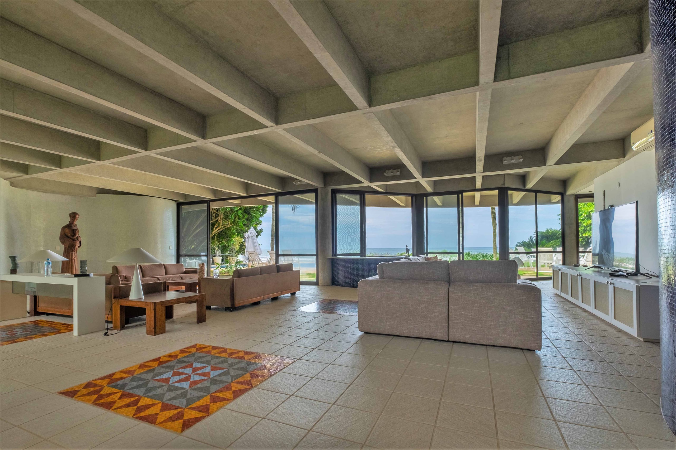 Casa Pé na Areia no Condominio Taguaiba Guaruja
