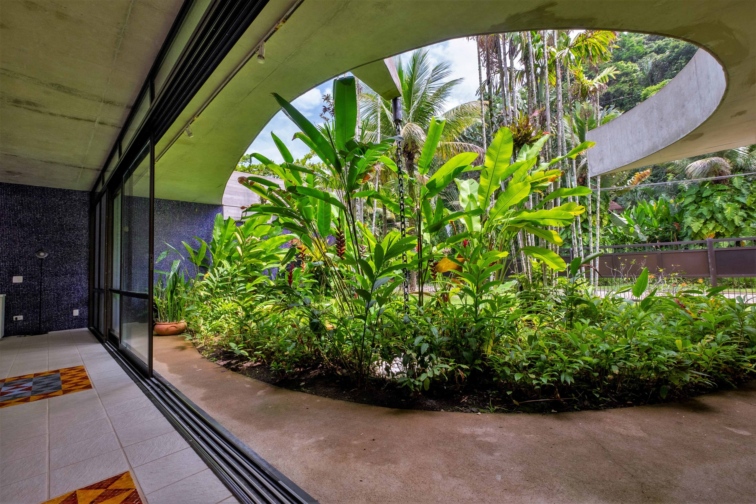 Casa Pé na Areia no Condominio Taguaiba Guaruja