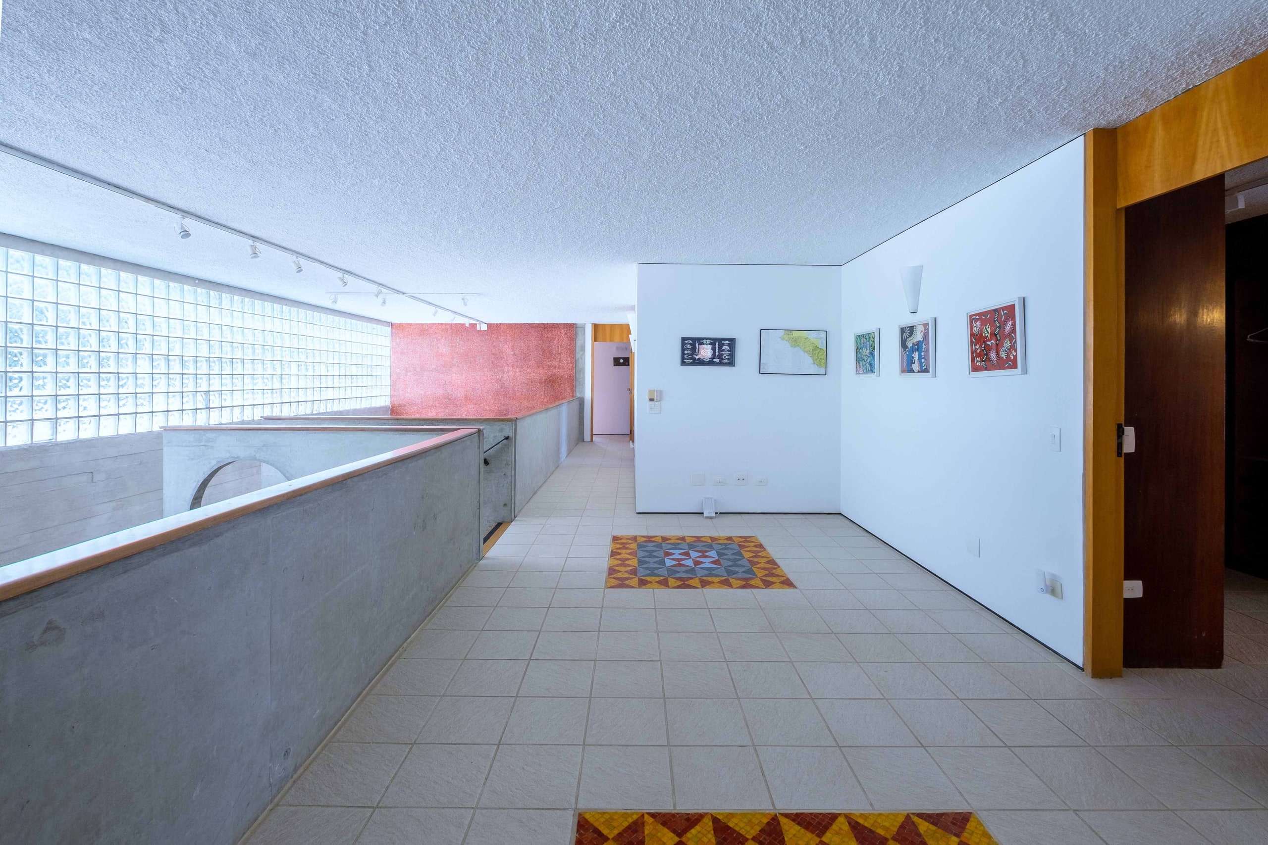 Casa Pé na Areia no Condominio Taguaiba Guaruja