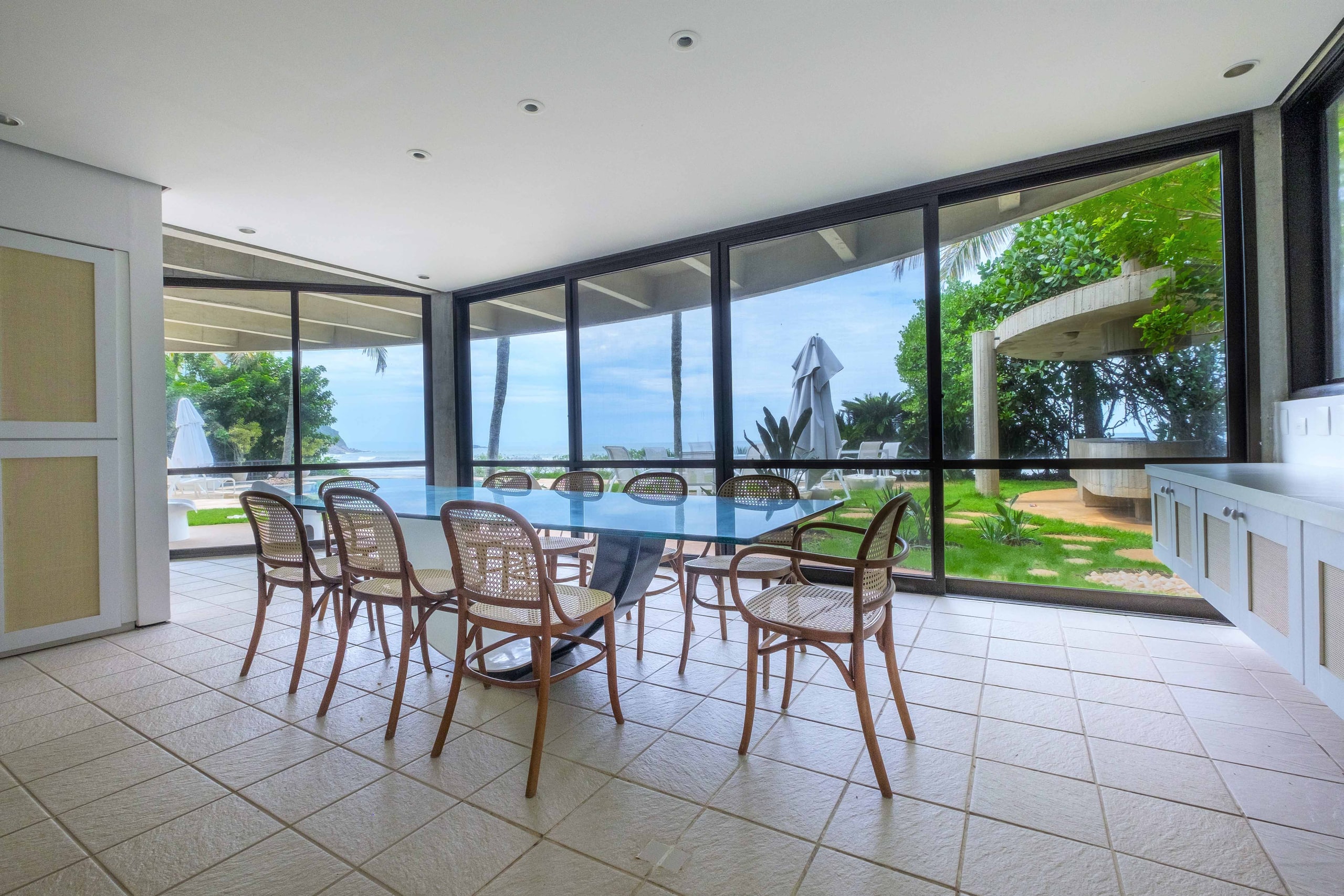Casa Pé na Areia no Condominio Taguaiba Guaruja