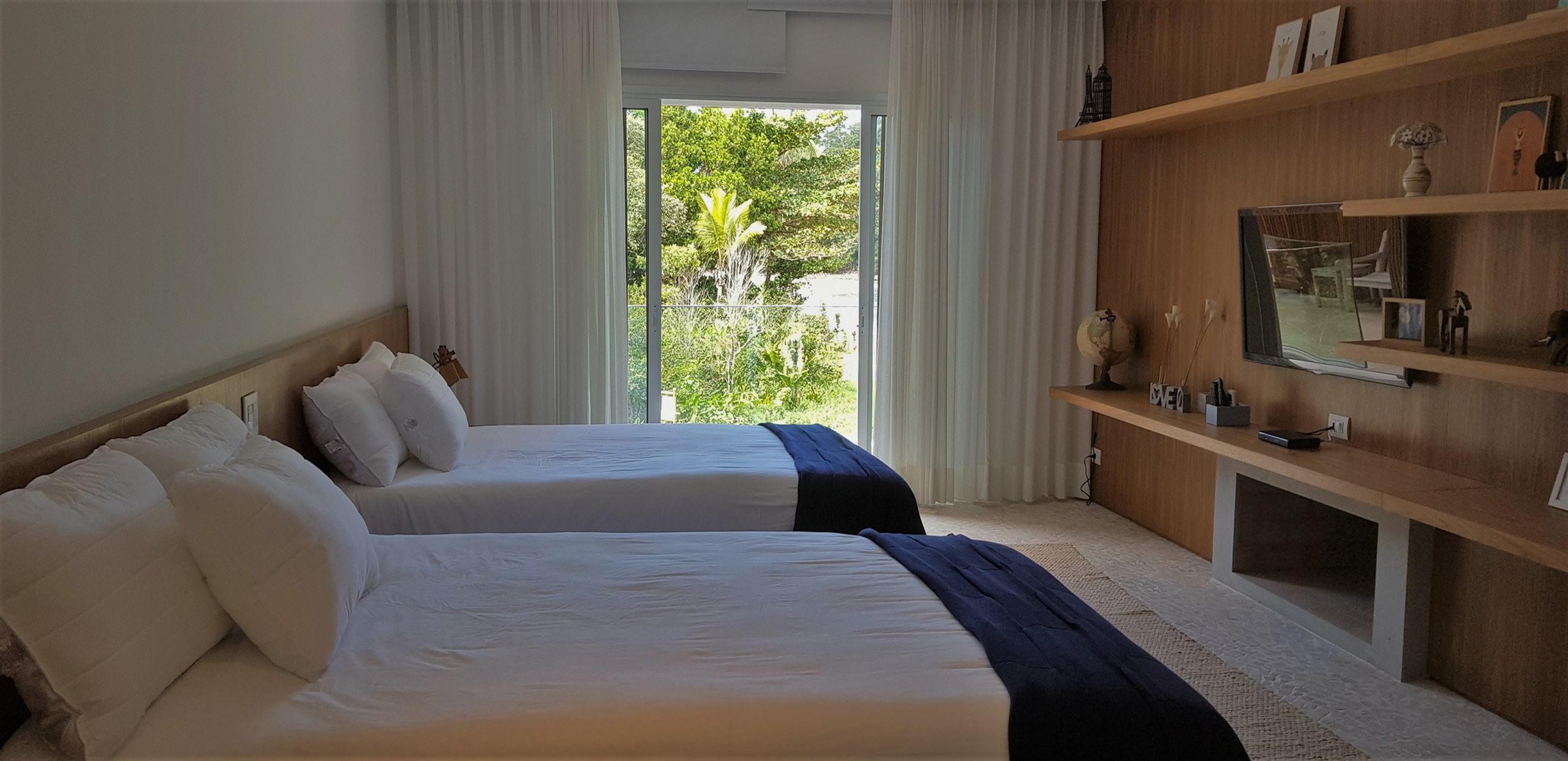 Casa Pé na Areia Condominio Iporanga Praia das Conchas