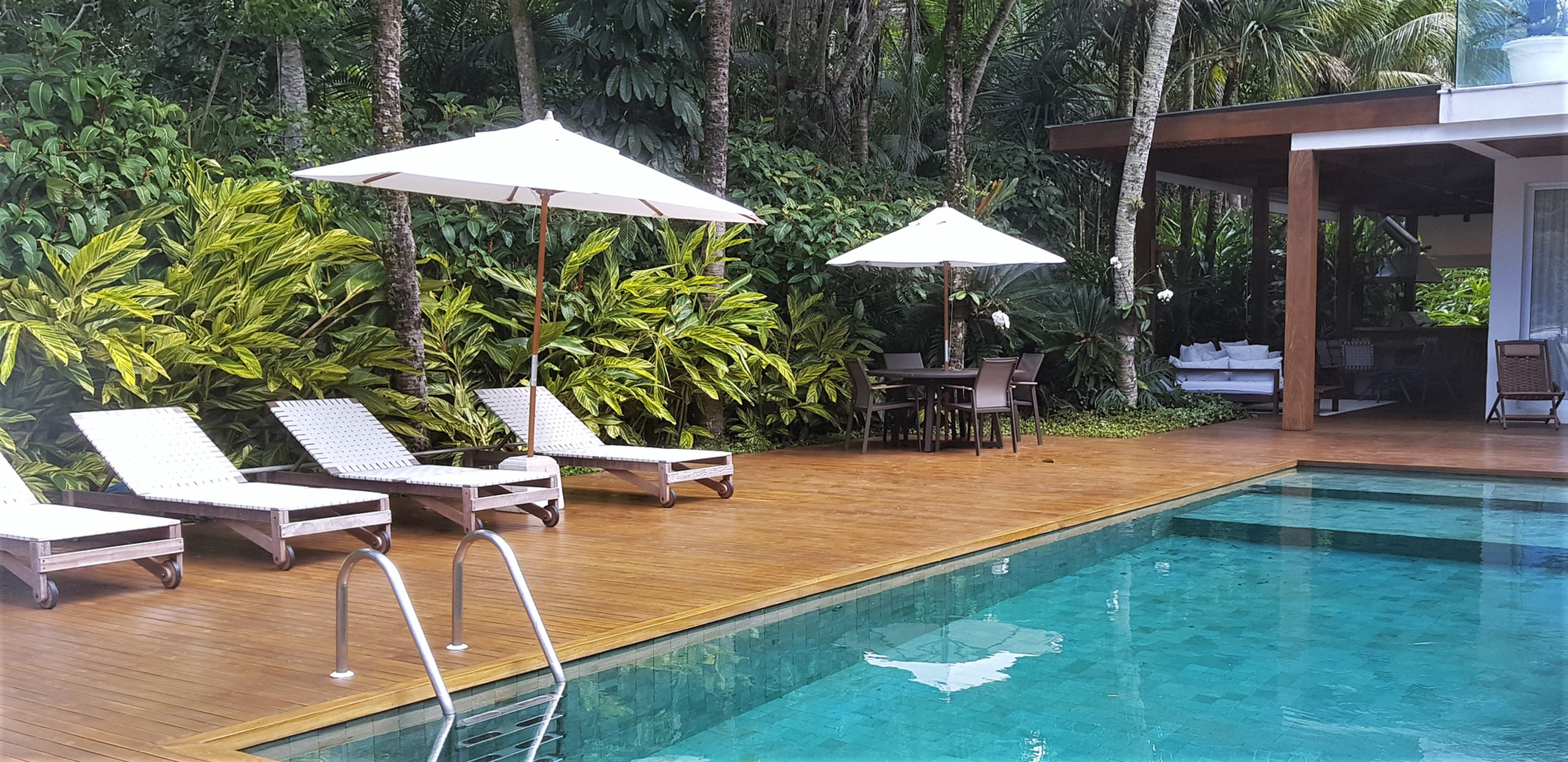 Casa Pé na Areia Condominio Iporanga Praia das Conchas
