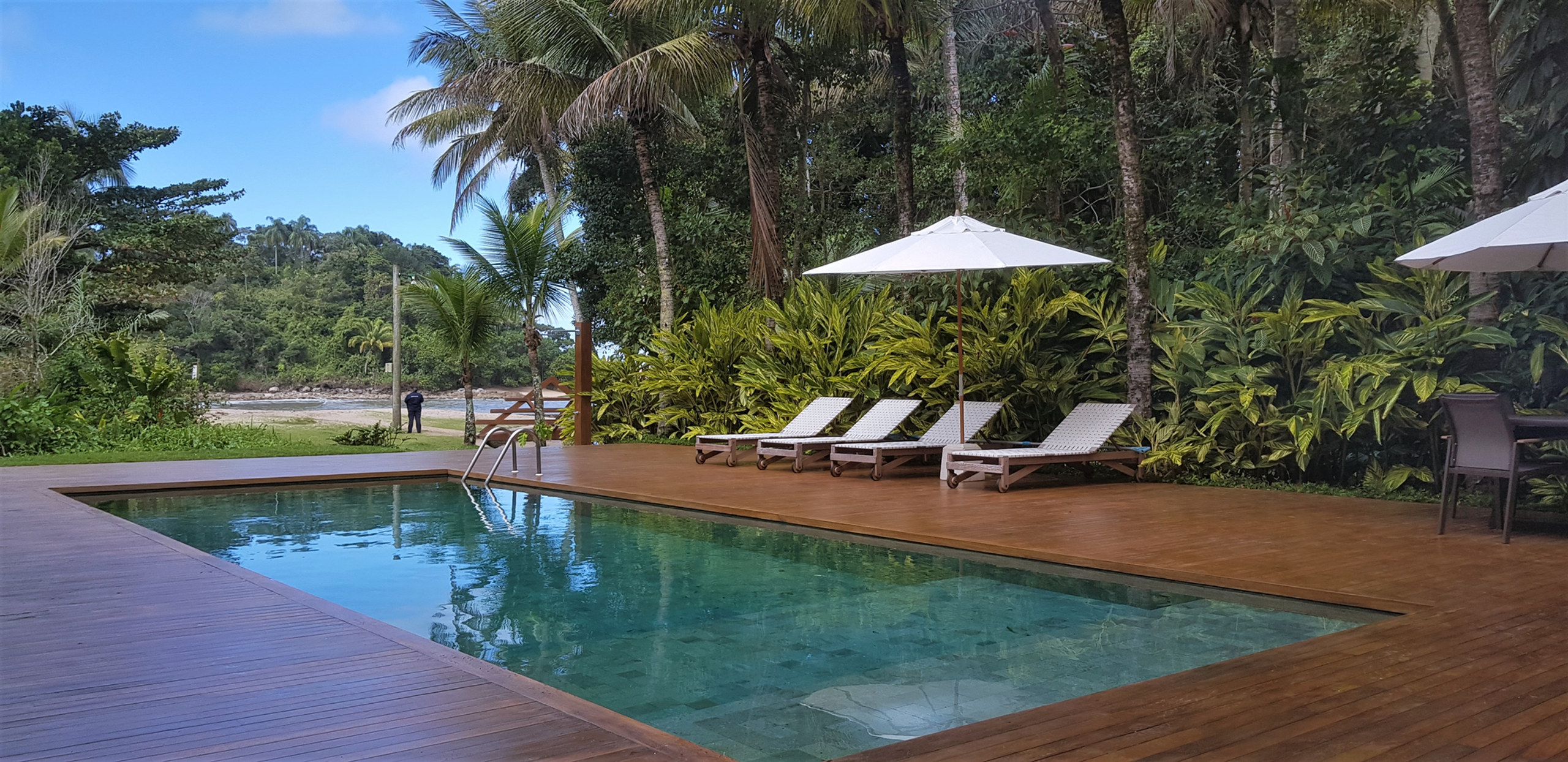 Casa Pé na Areia Condominio Iporanga Praia das Conchas