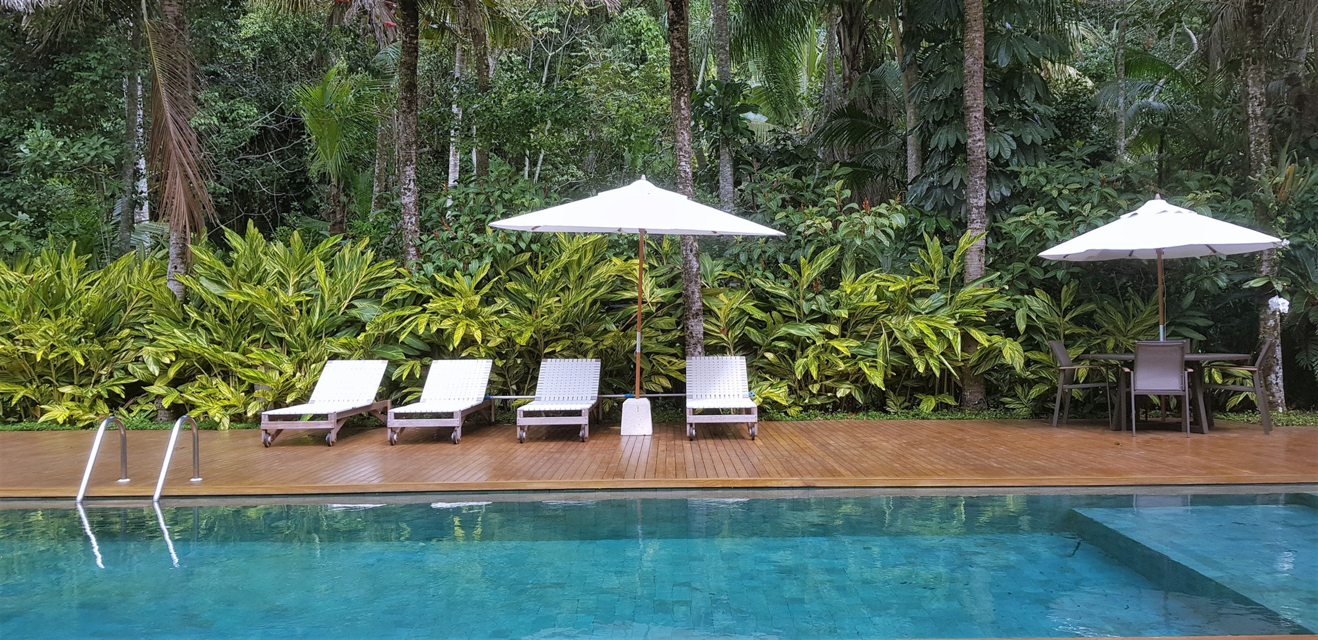 Casa Pé na Areia Condominio Iporanga Praia das Conchas