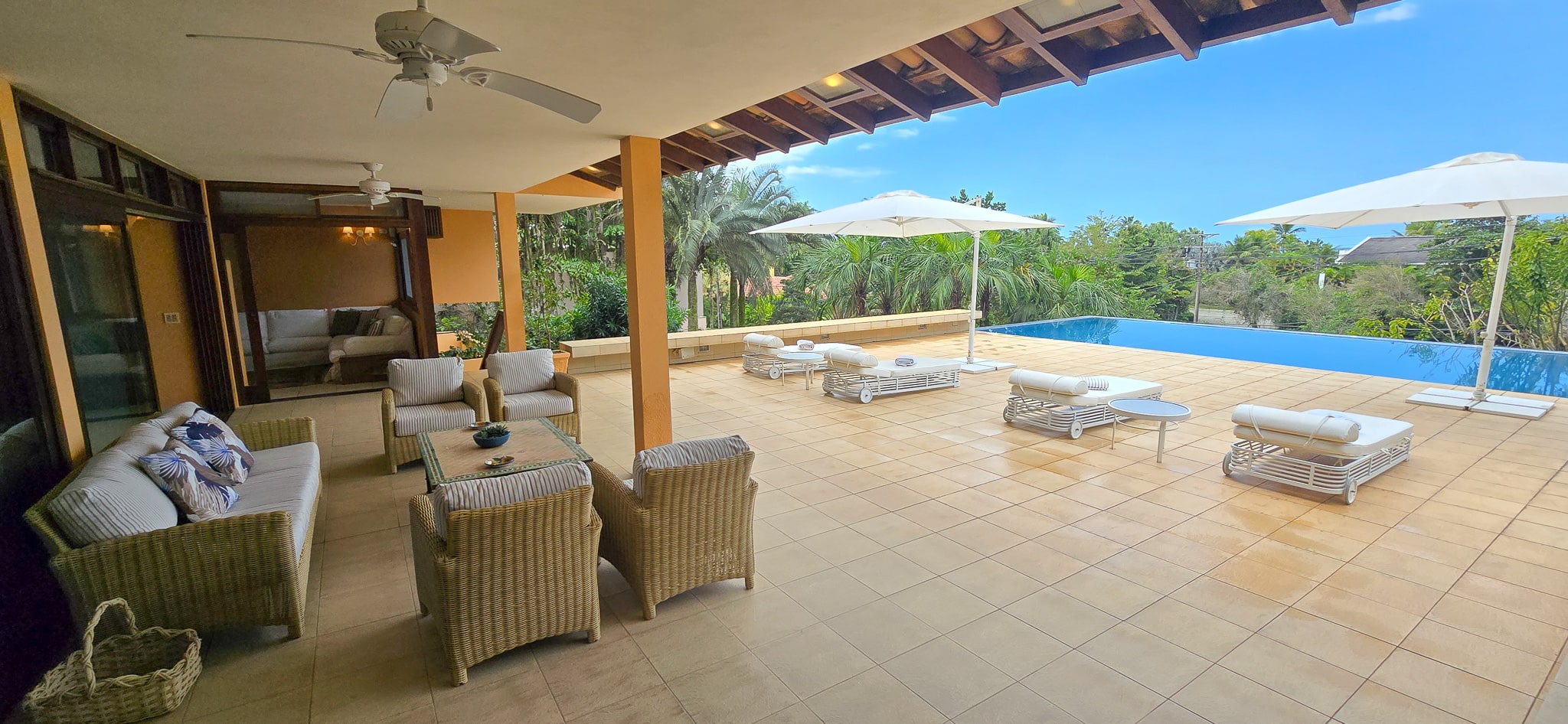 Casa no Condominio de São Pedro Vista Mar perto Praia São Pedro Guaruja