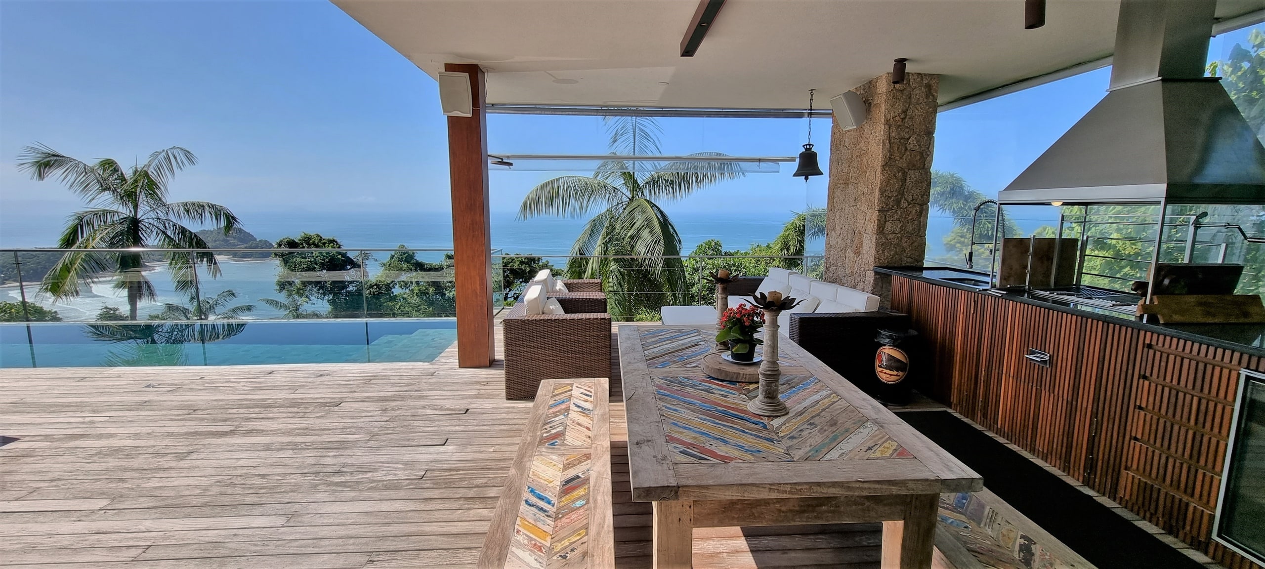Casa no Condominio Tijucopava com Vista para o Mar