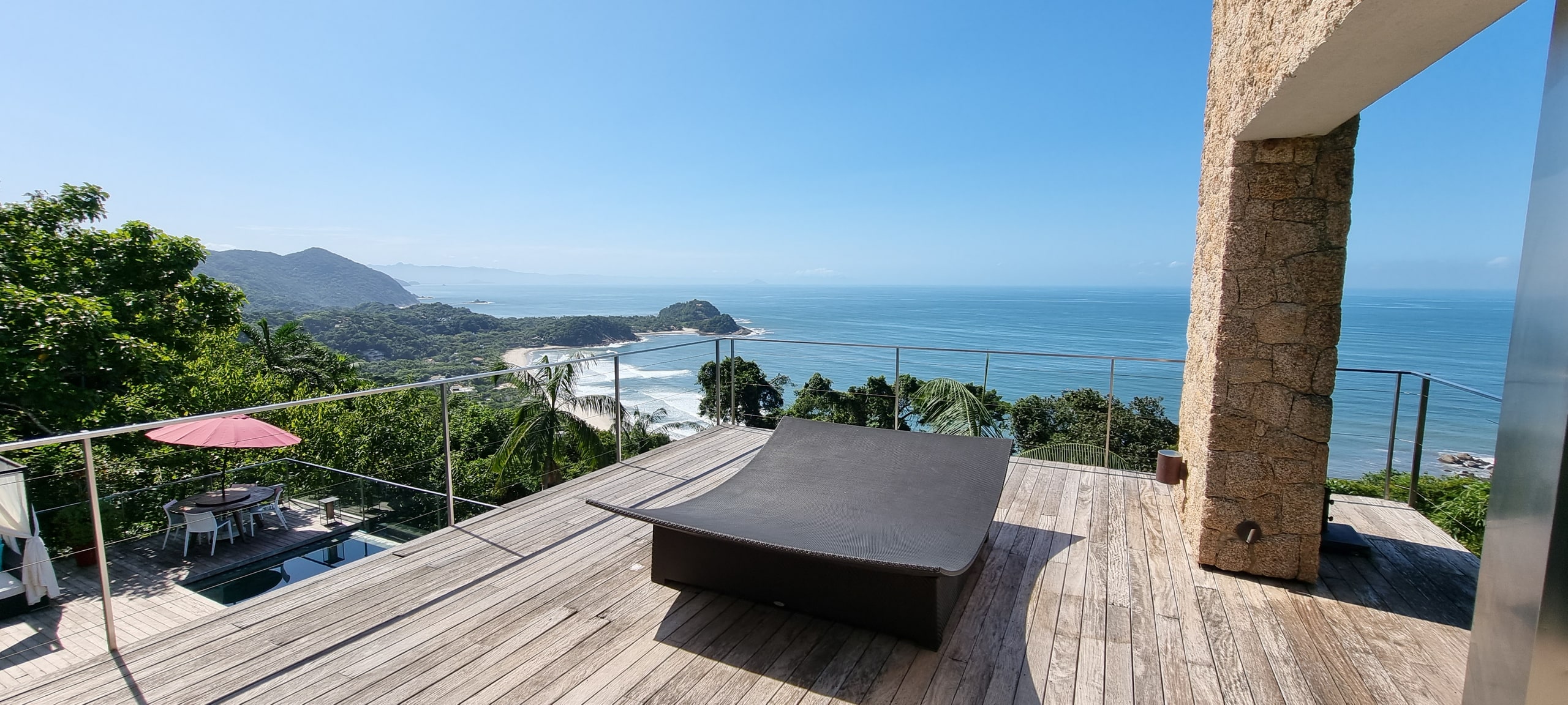 Casa no Condominio Tijucopava com Vista para o Mar