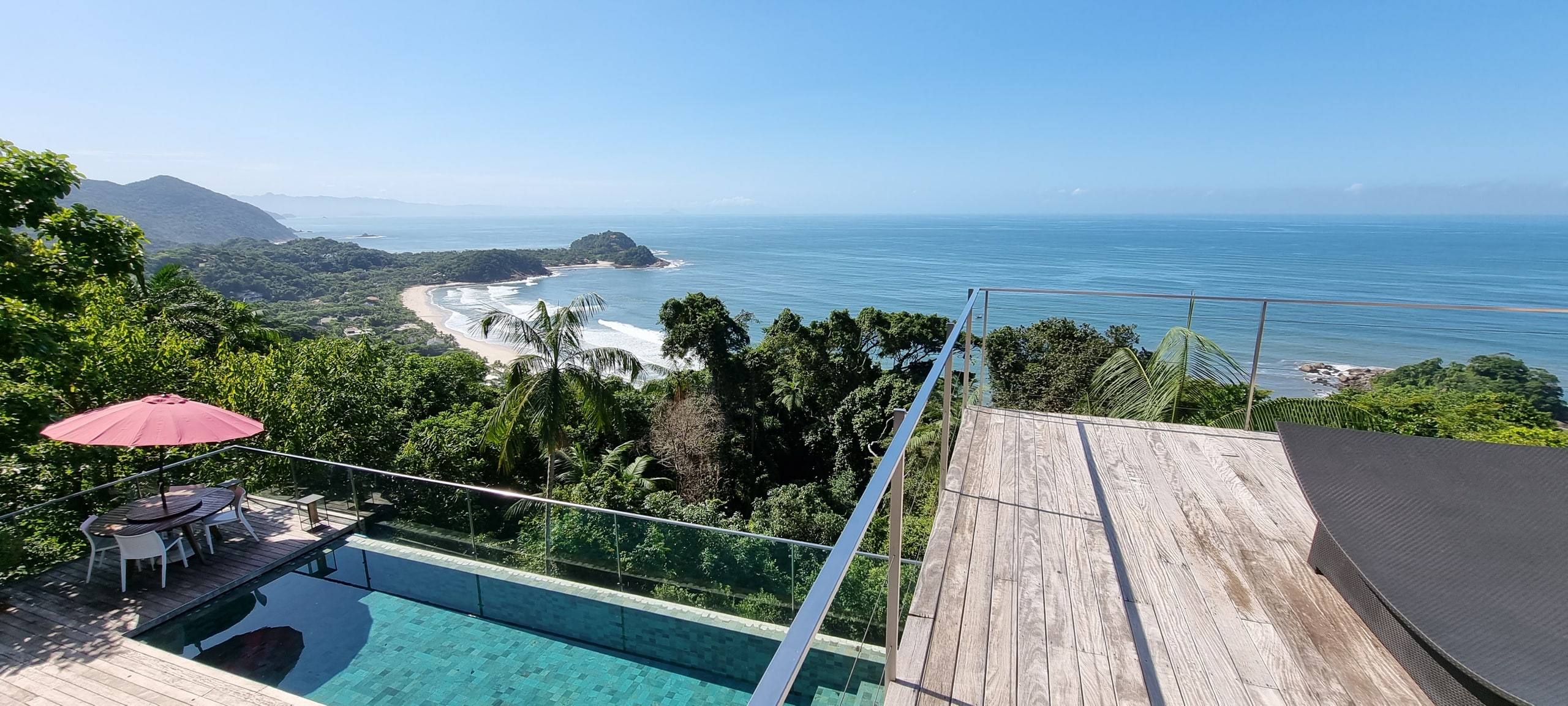 Casa no Condominio Tijucopava com Vista para o Mar