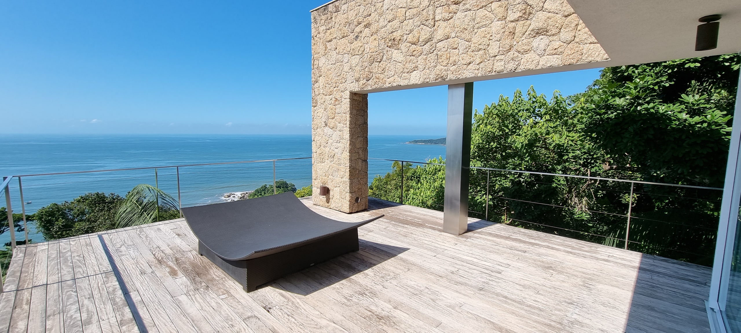 Casa no Condominio Tijucopava com Vista para o Mar