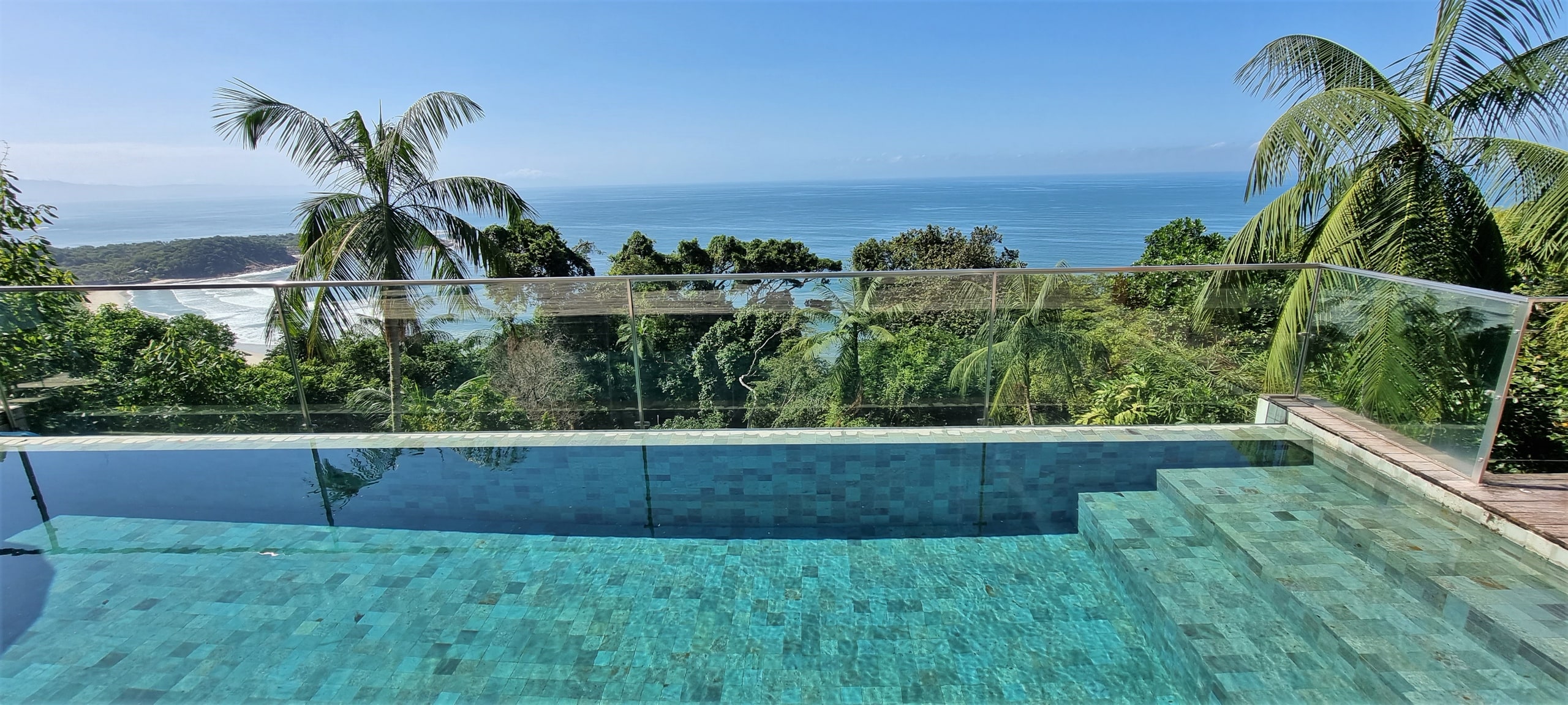 Casa no Condomínio Tijucopava Guarujá — Villa 202
