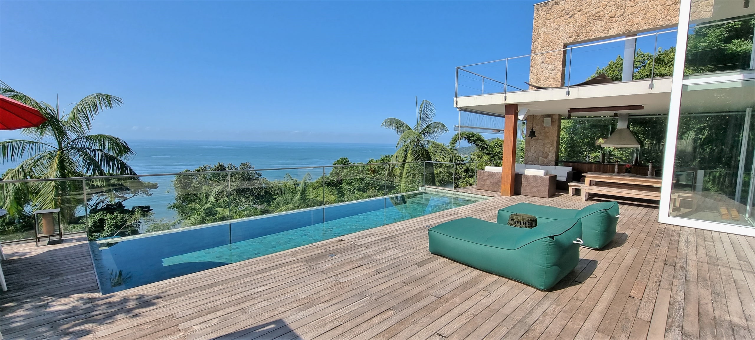 Casa no Condominio Tijucopava com Vista para o Mar