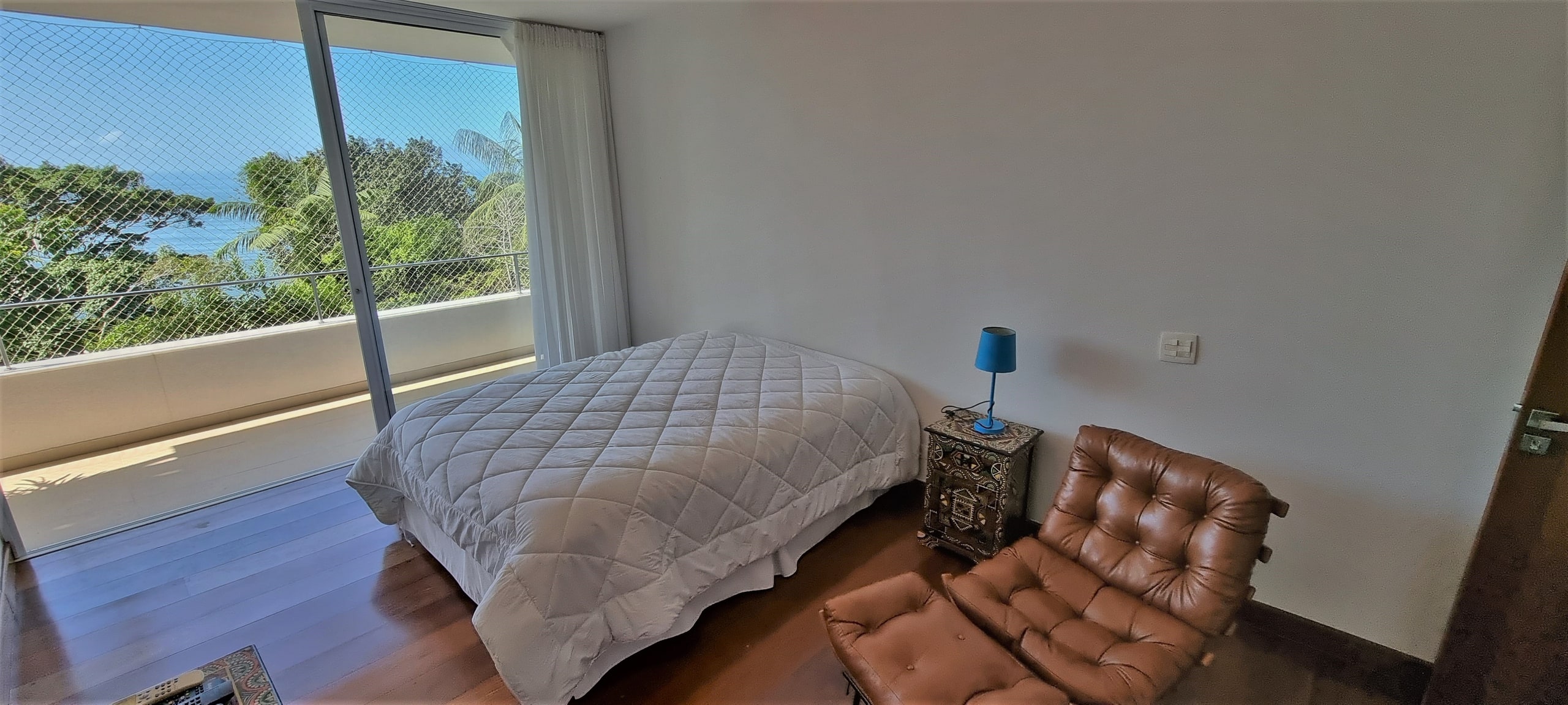 Casa no Condominio Tijucopava com Vista para o Mar