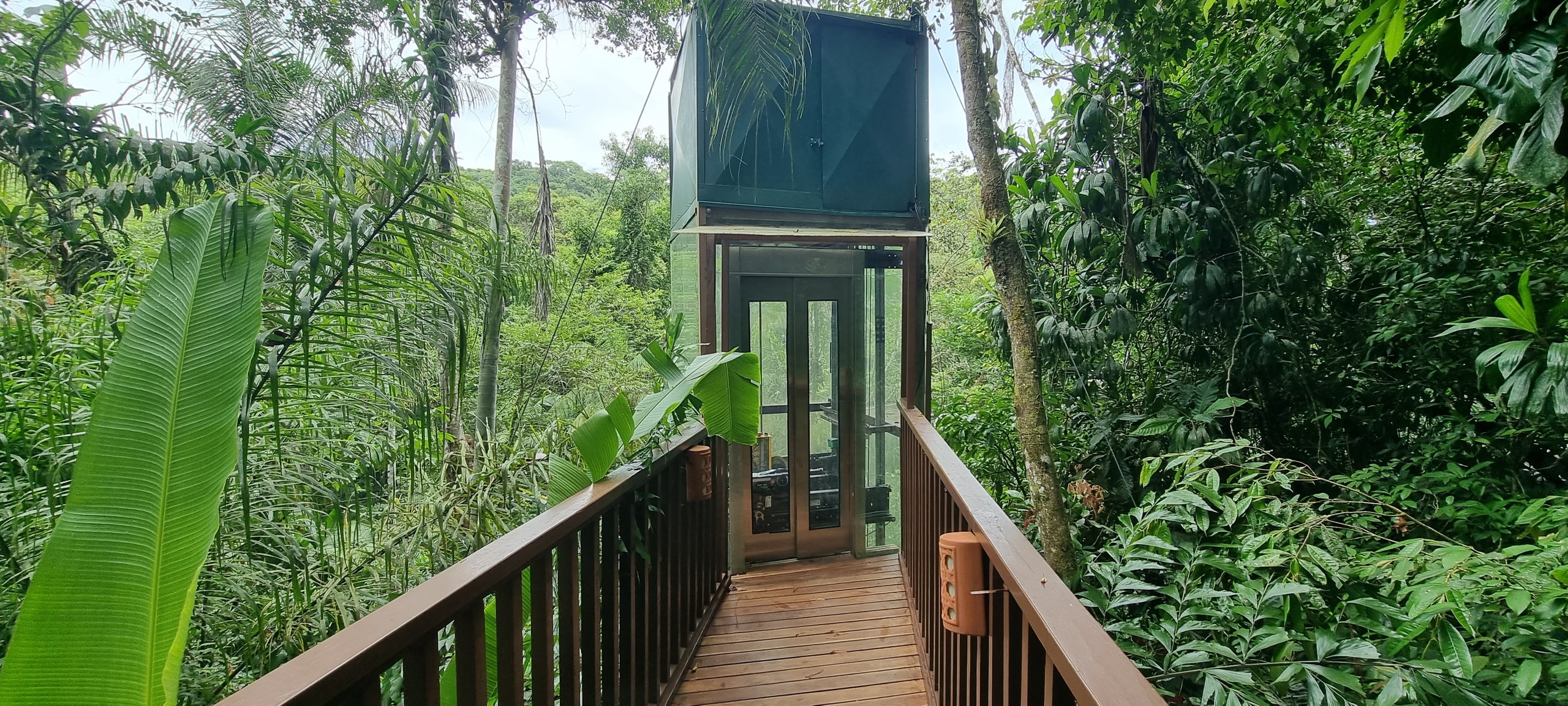 Imovel no Condominio Iporanga no Guarujá à Venda
