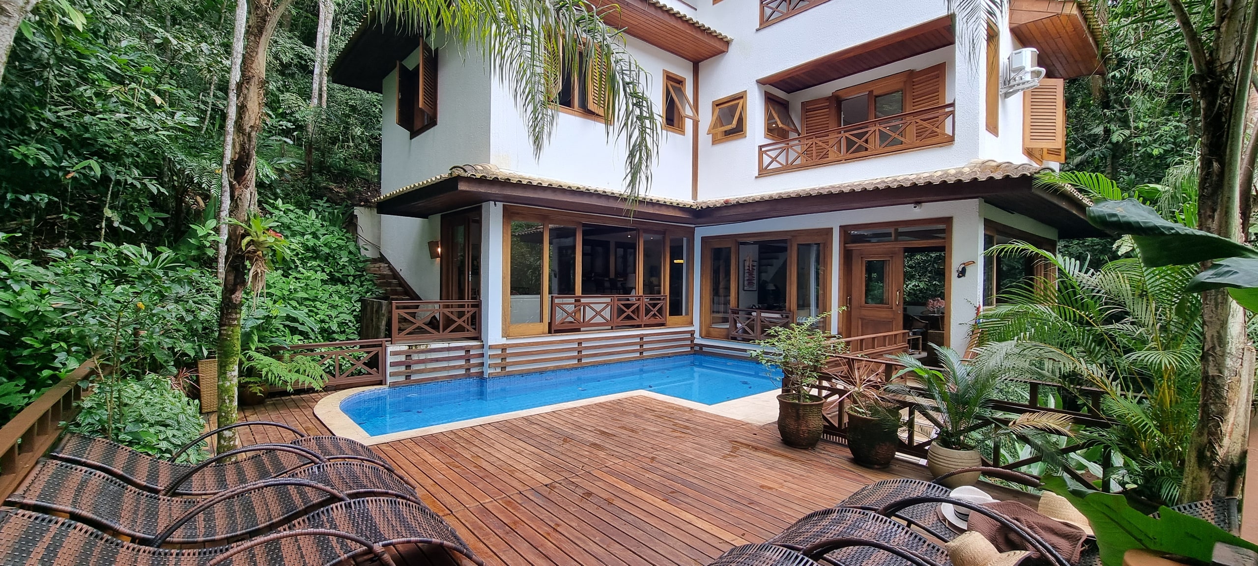 Imovel no Condominio Iporanga no Guarujá à Venda