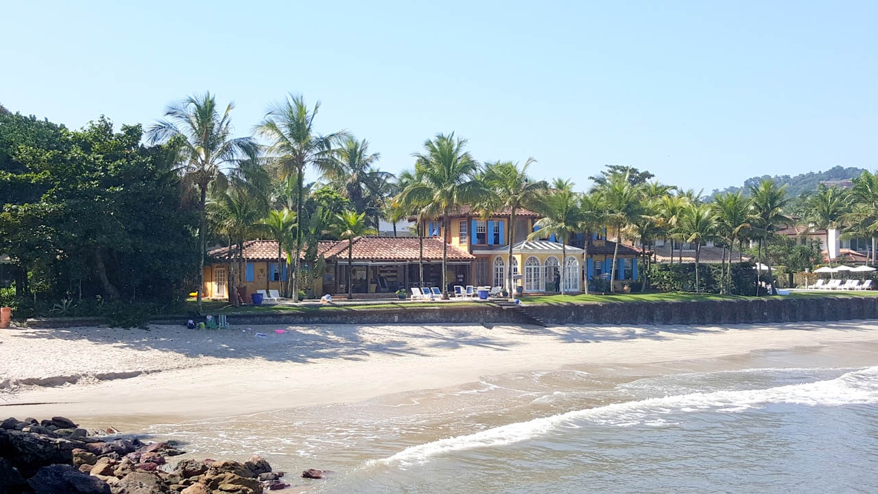 Casa Pé na Areia Condominio Iporanga Guarujá