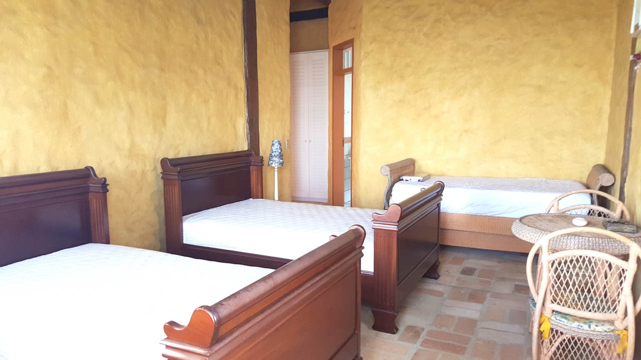 Casa Pé na Areia Condominio Iporanga Guarujá