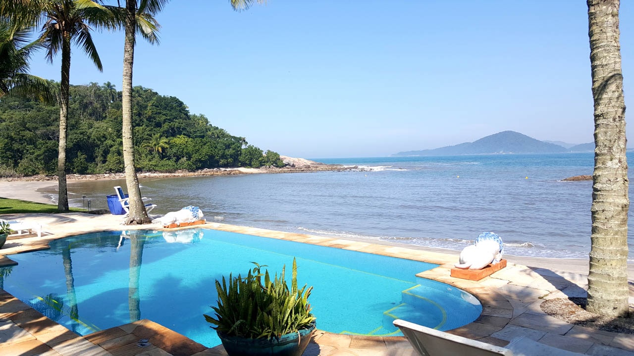 Casa Pé na Areia Condominio Iporanga Guarujá
