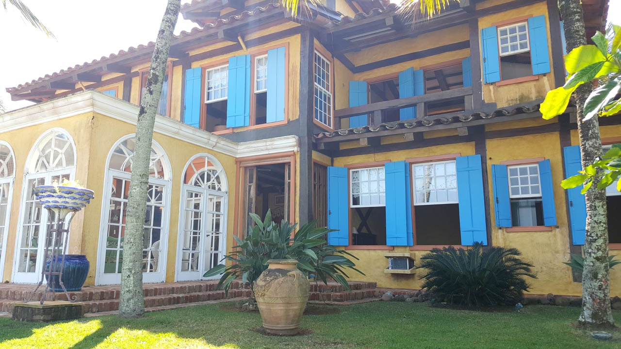 Casa Pé na Areia Condominio Iporanga Guarujá