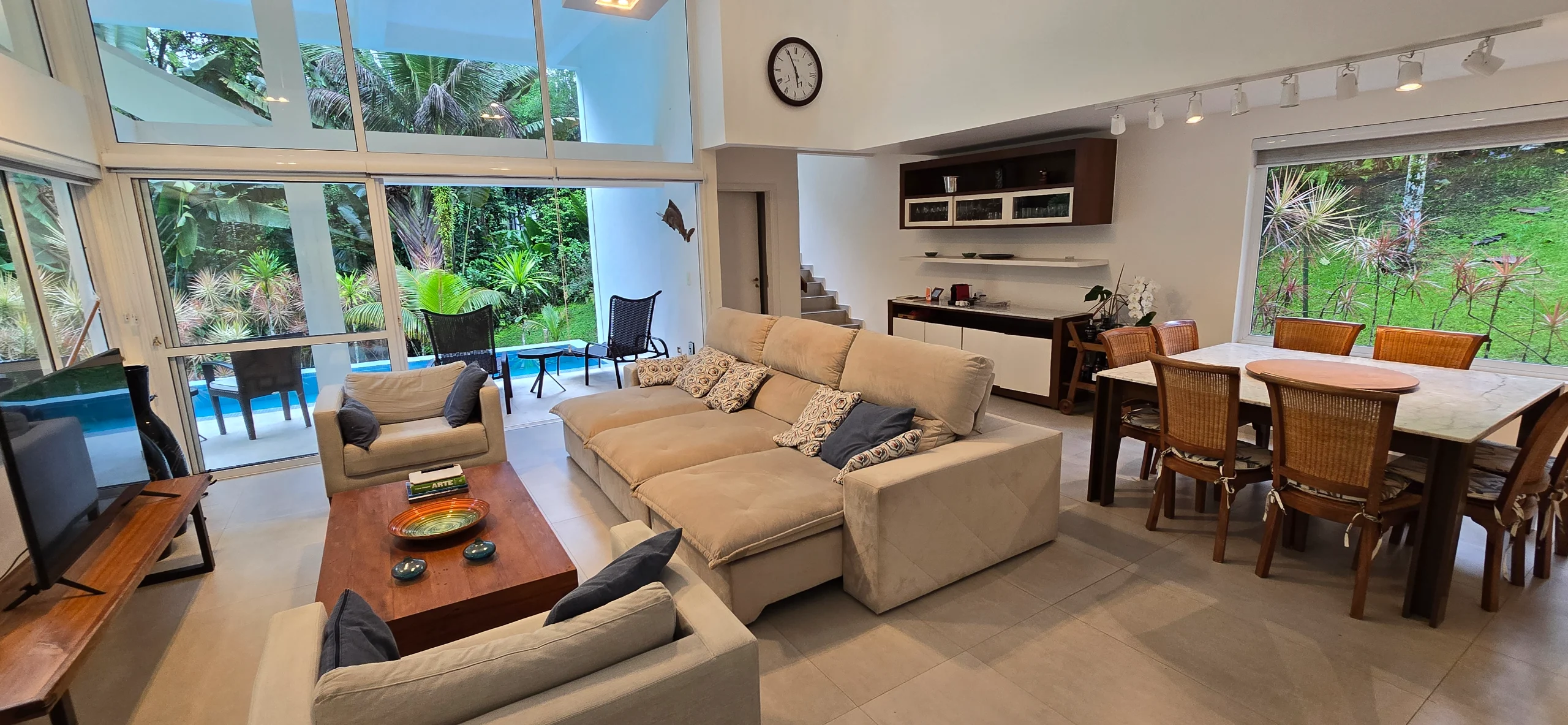 Casa para alugar no Condominio Iporanga no Guarujá Imóveis