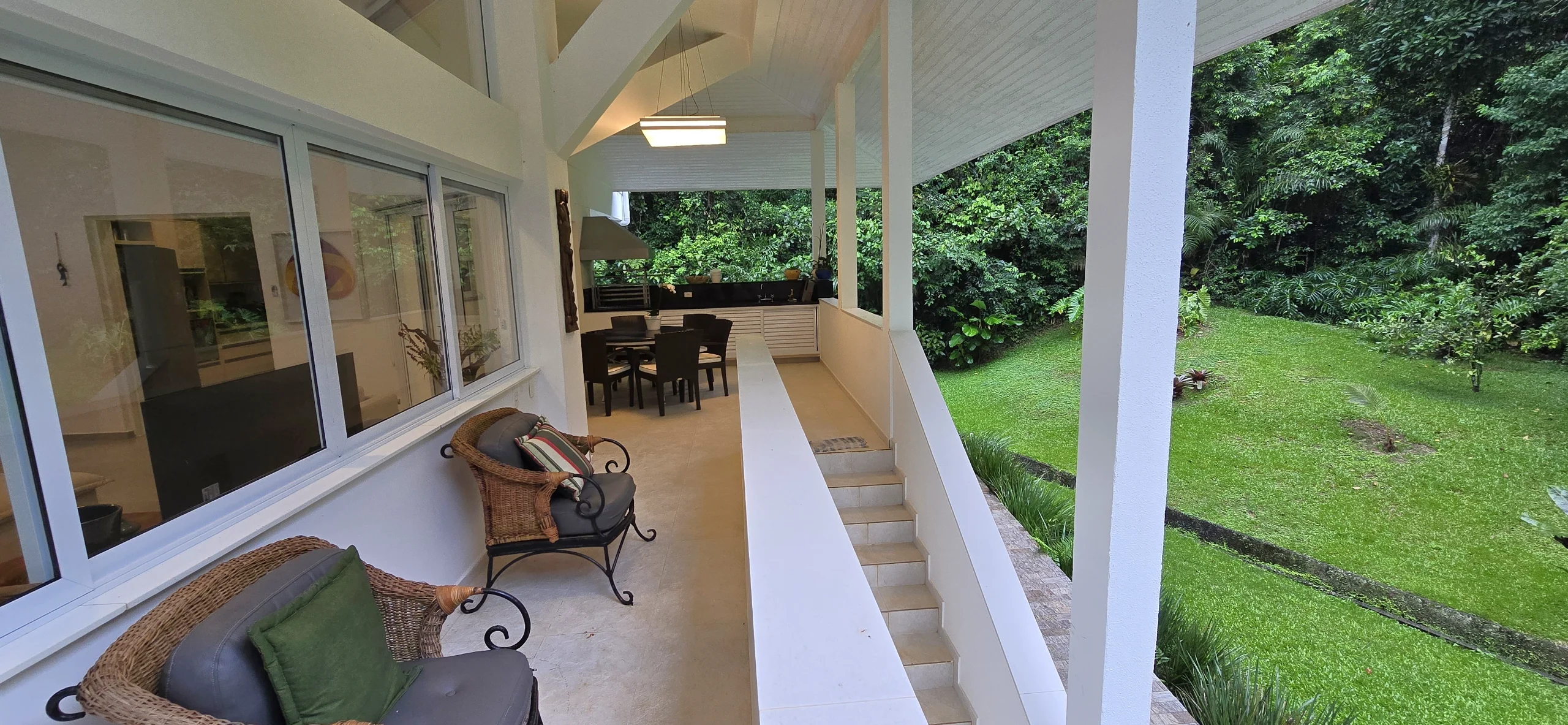 Casa para alugar no Condominio Iporanga no Guarujá Imóveis