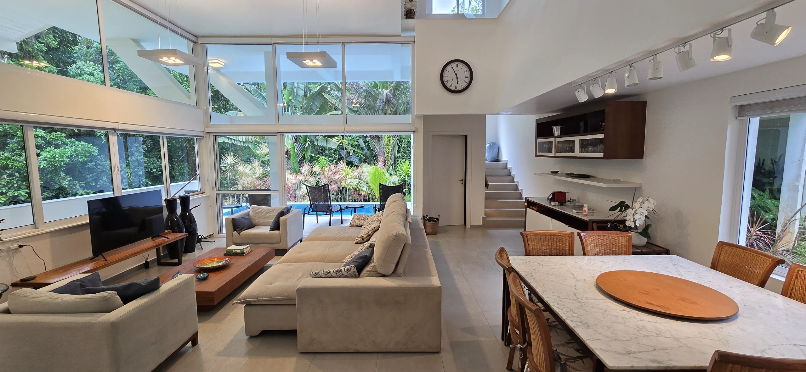 Casa para alugar no Condominio Iporanga no Guarujá Imóveis