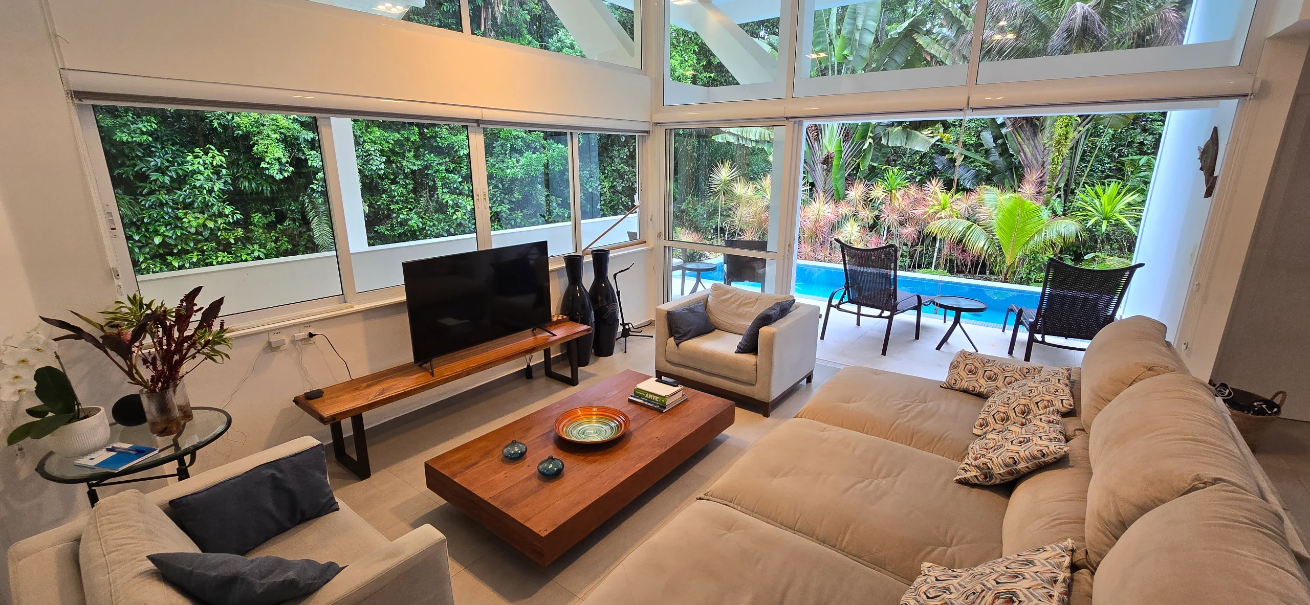 Casa para alugar no Condominio Iporanga no Guarujá Imóveis
