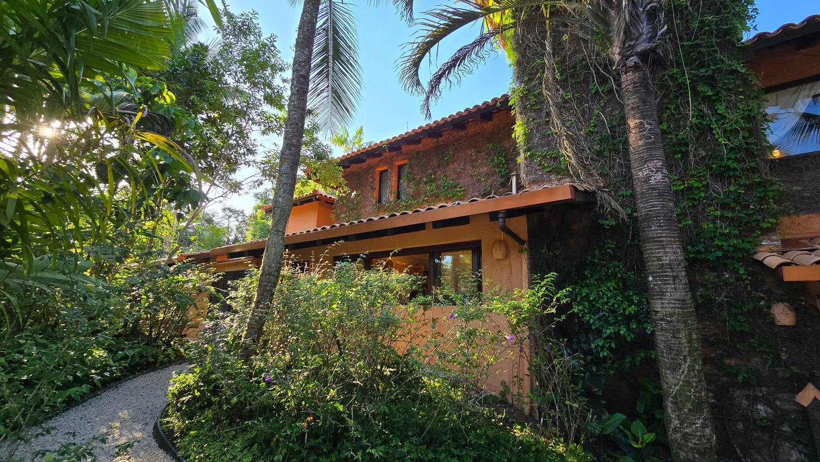 Área externa 1 — Iporanga, Guarujá, para locação, Casa