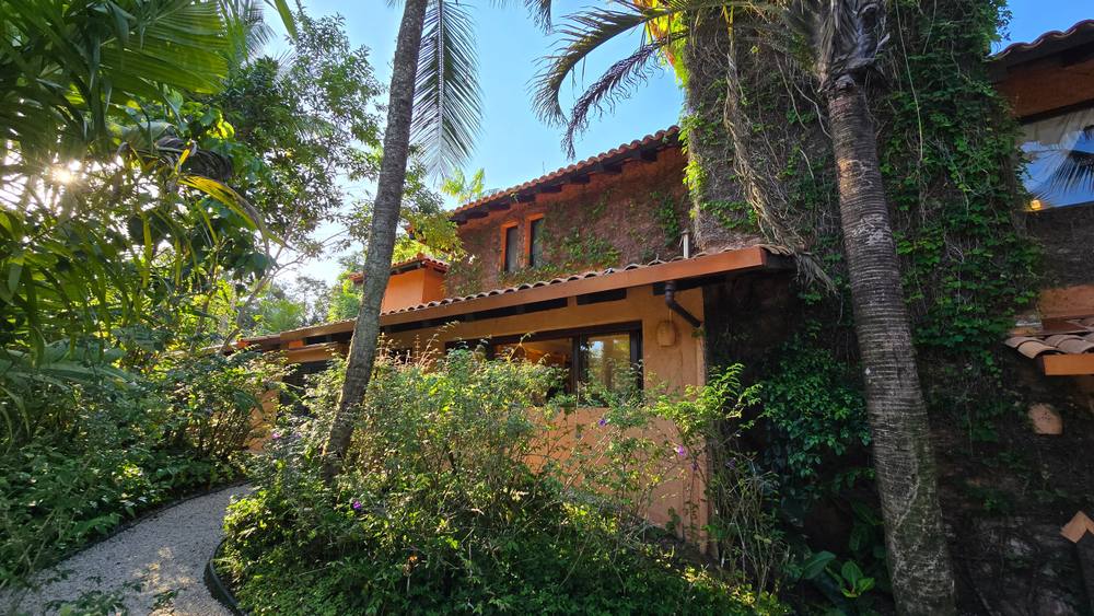 Casa no Condomínio Iporanga Guarujá — Villa 498