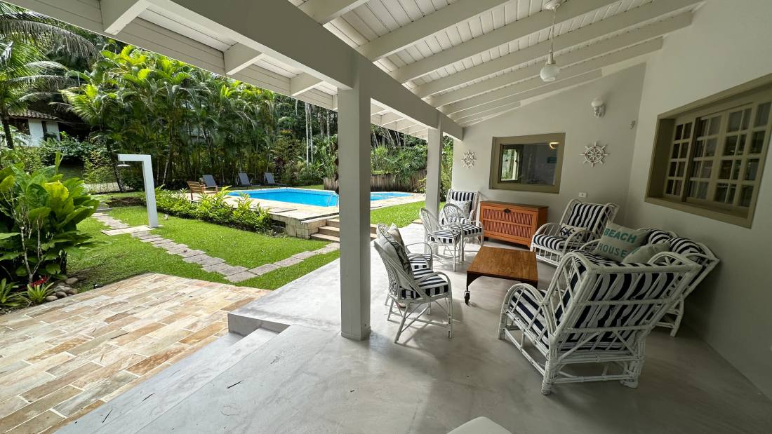 Casa no Condomínio Iporanga Guarujá — Villa 449