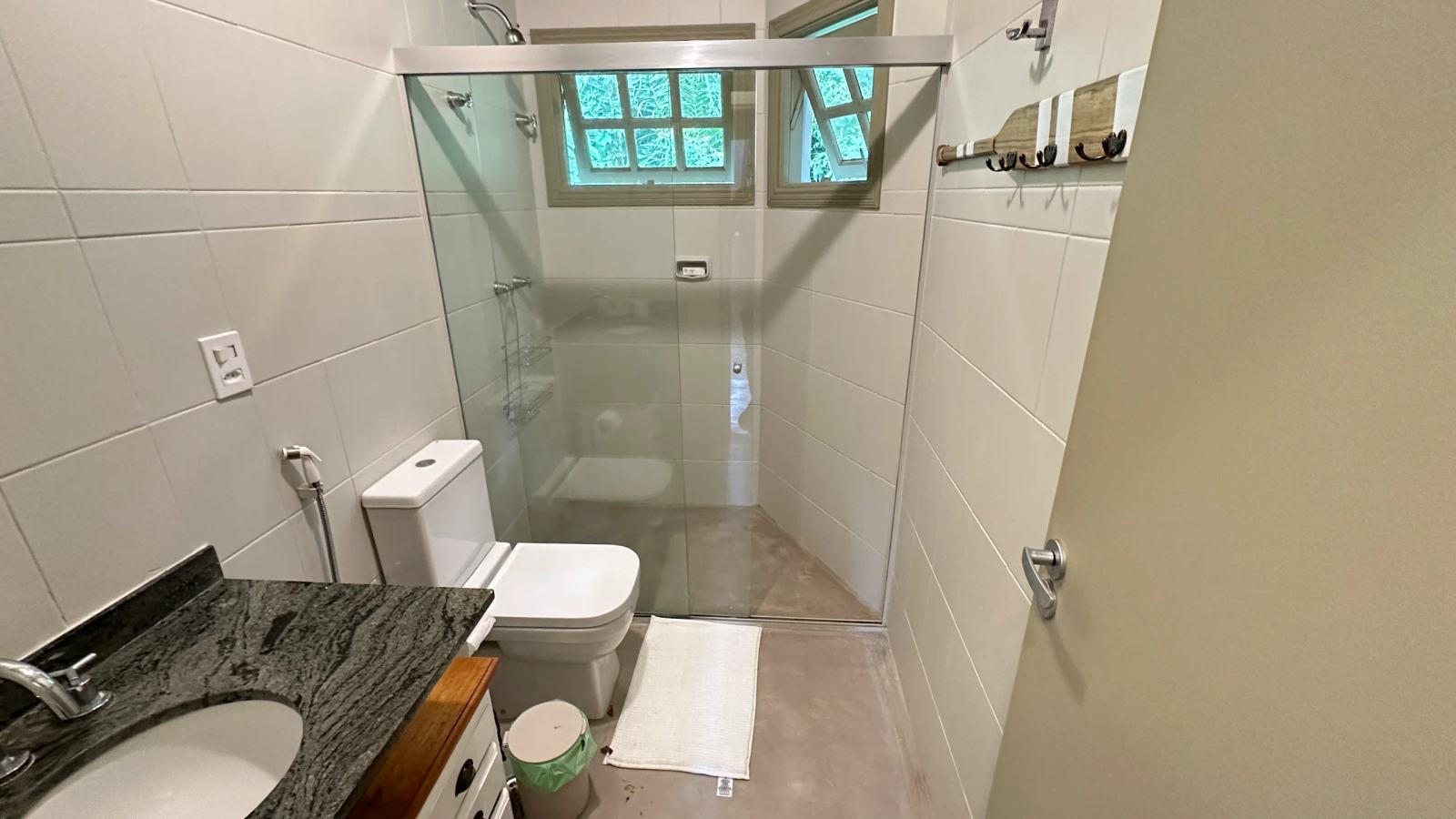 Suíte 16 — Iporanga, Guarujá, para locação, Casa
