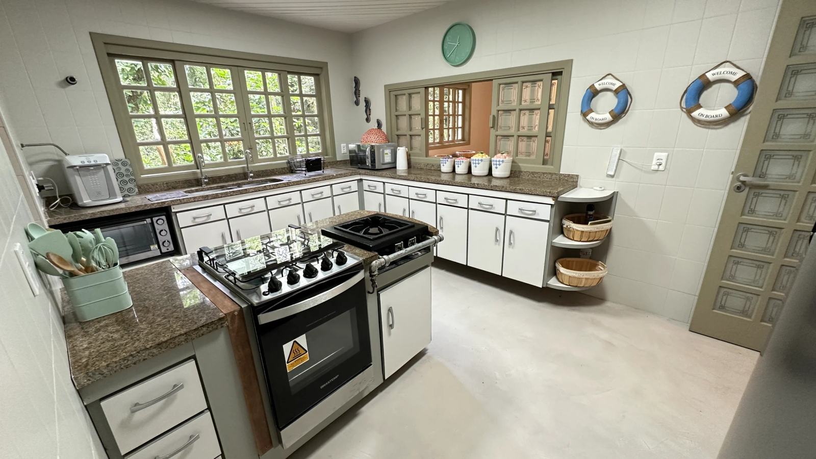 Área de serviço 2 — Iporanga, Guarujá, para locação, Casa