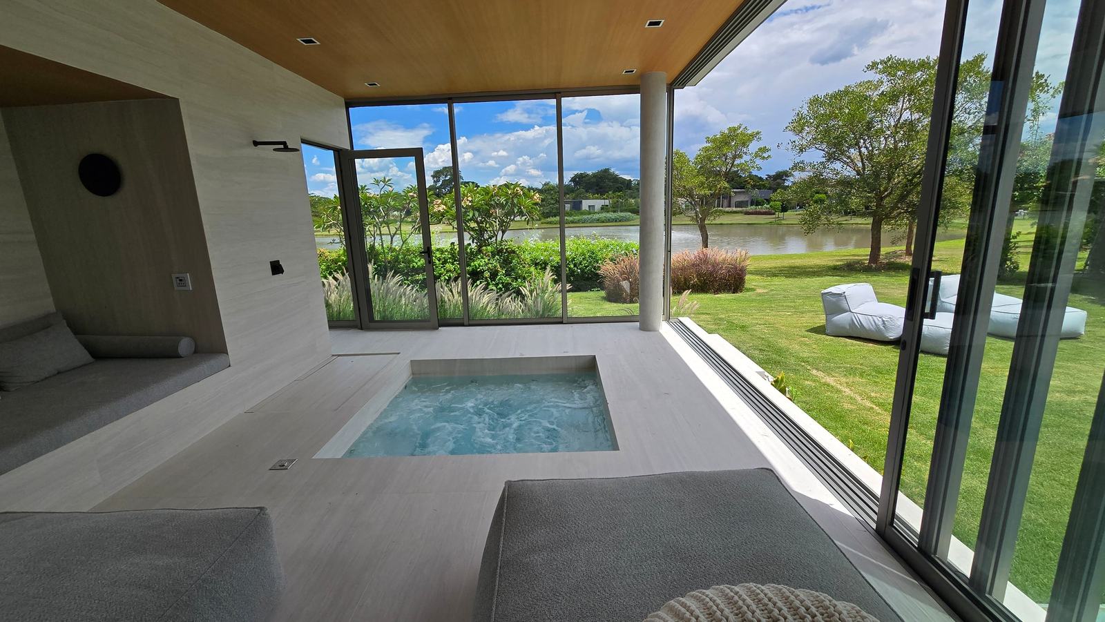 Área externa 19 — Fazenda Boa Vista, Iperó, à venda, Casa