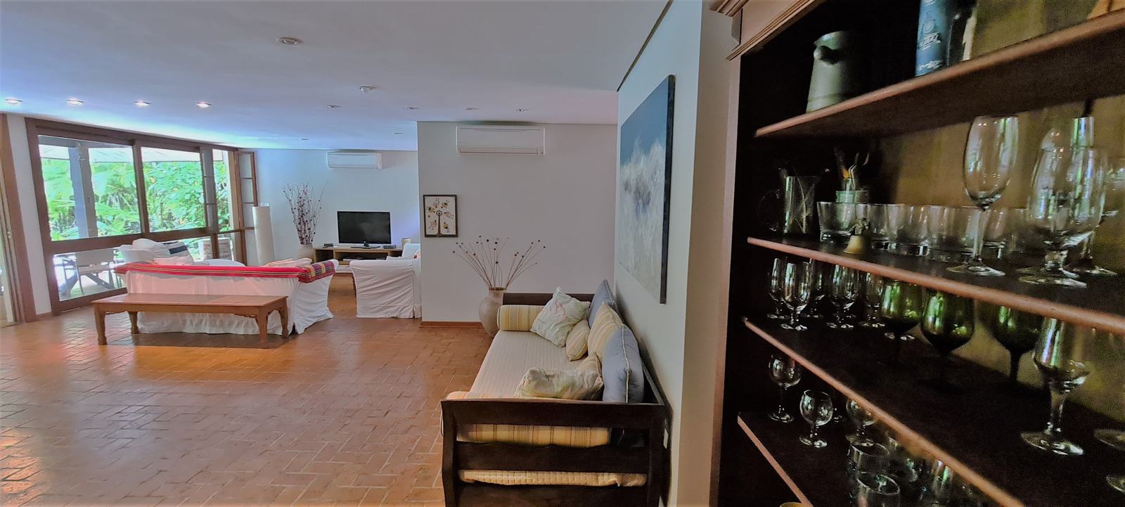 Ambiente interno 3 — Iporanga, Guarujá, à venda e para locação, Casa