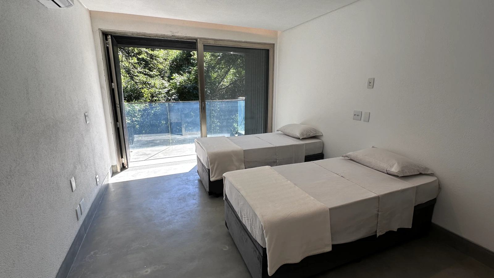 Casa a venda Condominio São Pedro Praia de São Pedro imóveis