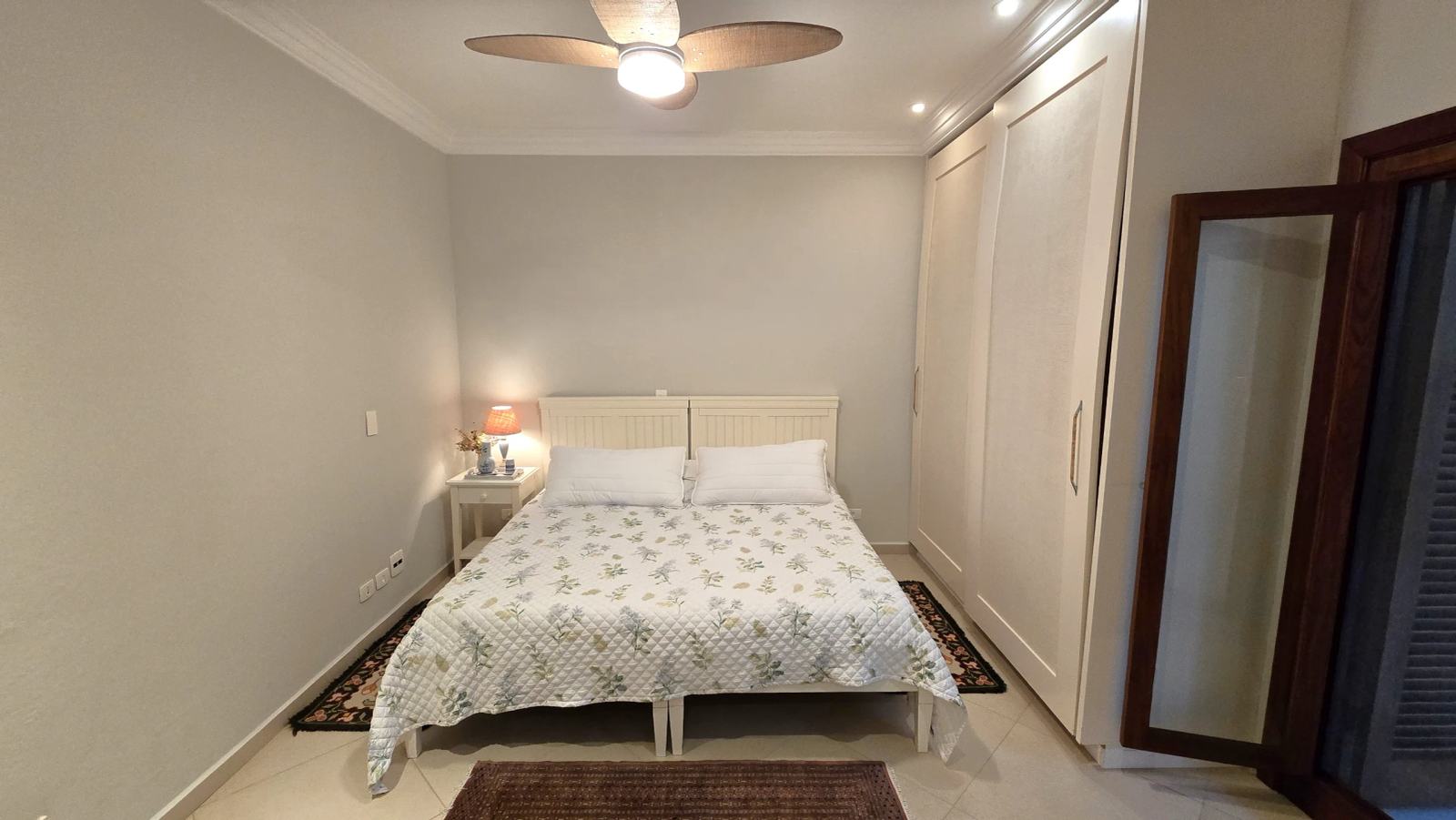 Suíte 6 — Iporanga, Guarujá, à venda, Casa