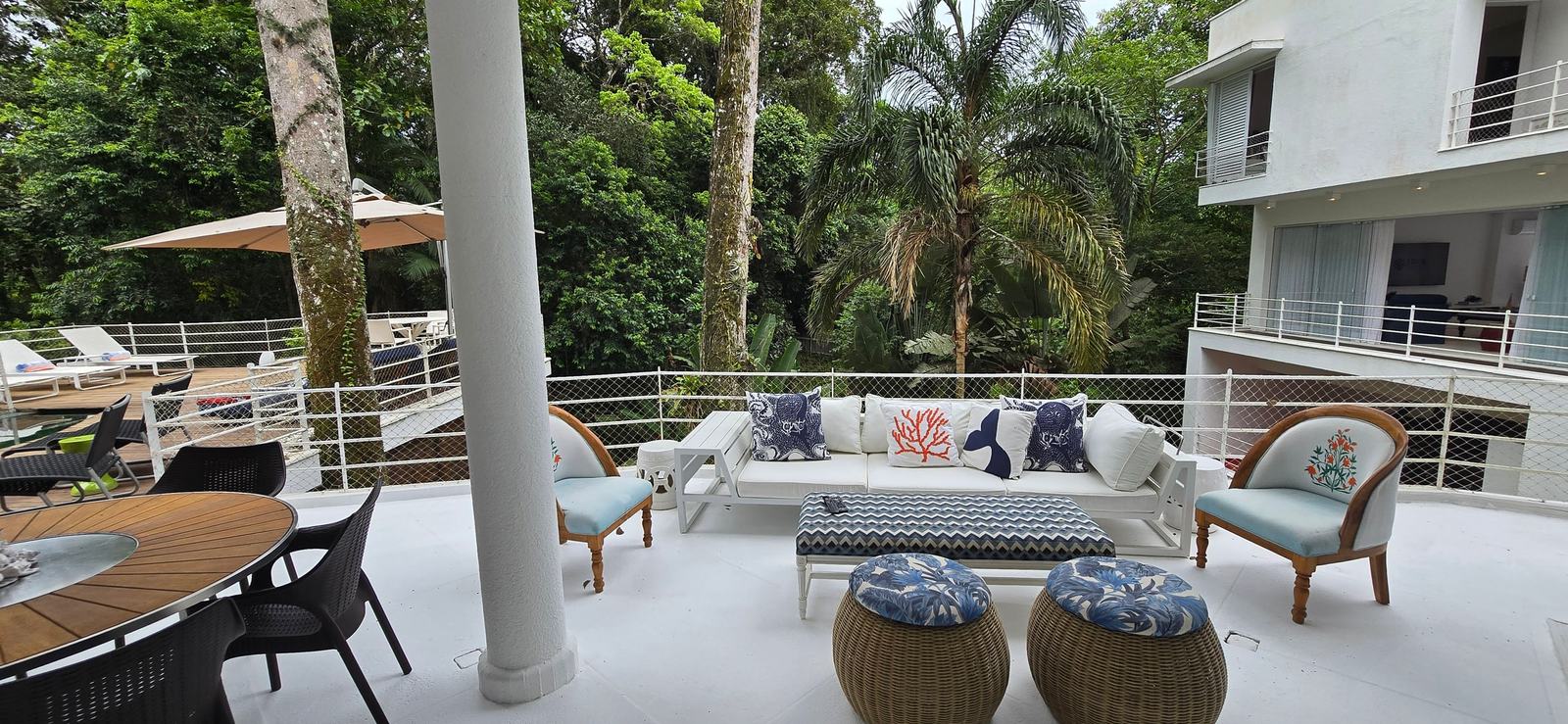 Área externa 8 — Iporanga, Guarujá, à venda e para locação, Casa