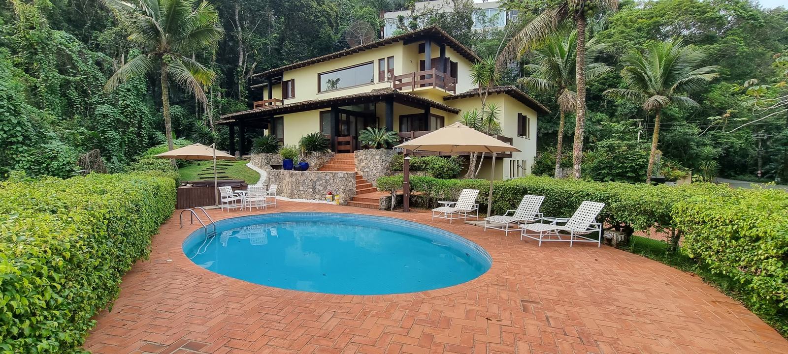 Fachada — Iporanga, Guarujá, à venda e para locação, Casa