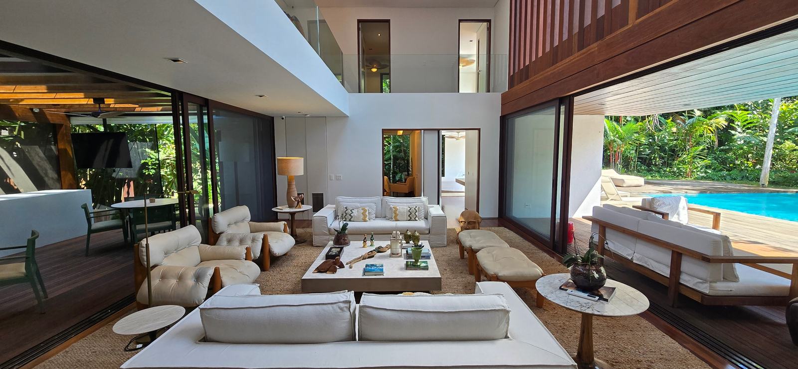 Ambiente interno 10 — Iporanga, Guarujá, à venda e para locação, Casa