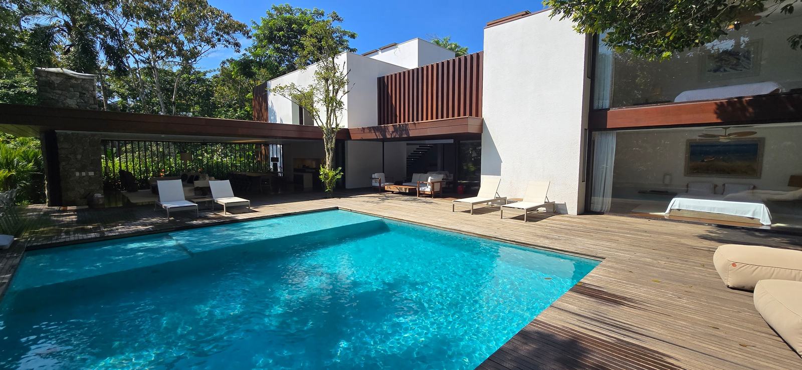 Área externa 10 — Iporanga, Guarujá, à venda e para locação, Casa