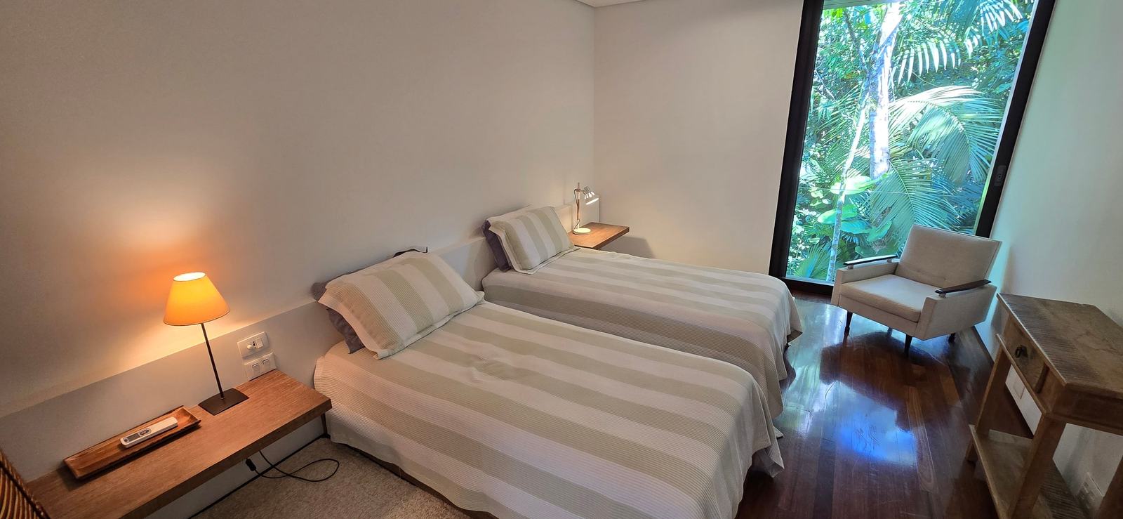 Suíte 5 — Iporanga, Guarujá, à venda e para locação, Casa