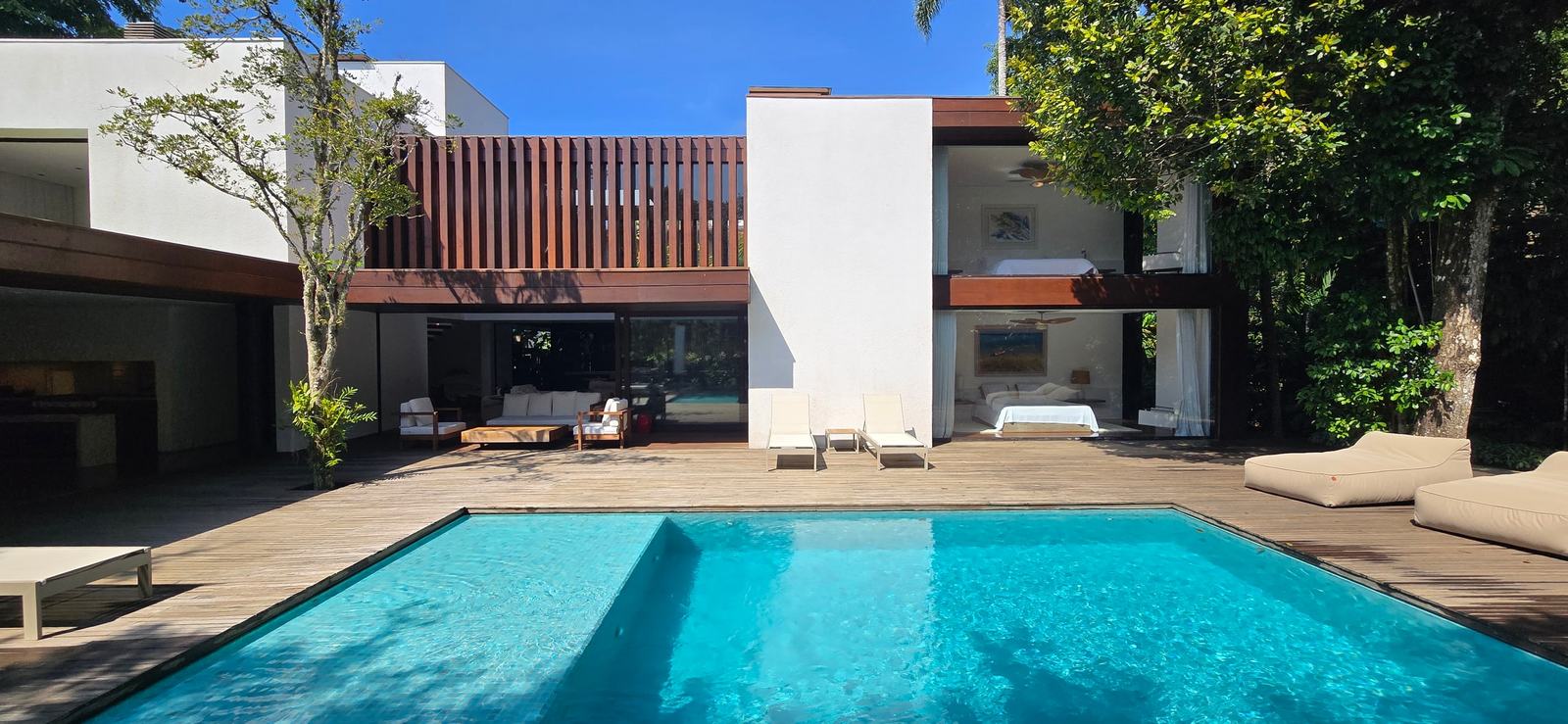 Área externa 4 — Iporanga, Guarujá, à venda e para locação, Casa