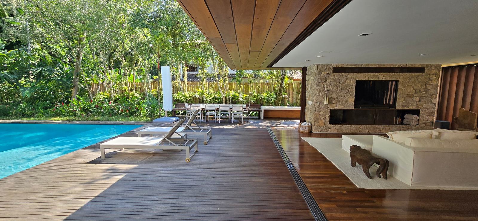 Área externa 3 — Iporanga, Guarujá, à venda e para locação, Casa