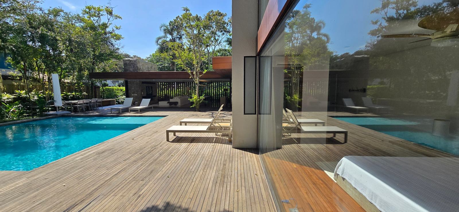 Área externa 6 — Iporanga, Guarujá, à venda e para locação, Casa