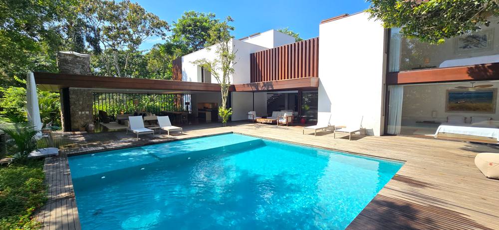 Casa no Condomínio Iporanga Guarujá — Villa 455