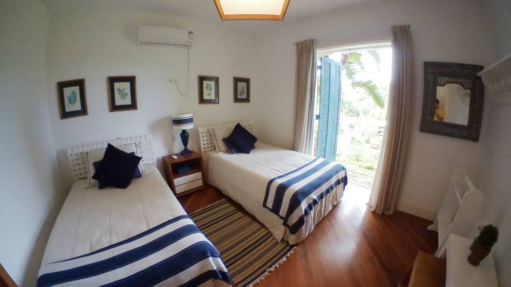 Casa no Condomínio Iporanga Guarujá — Villa 481