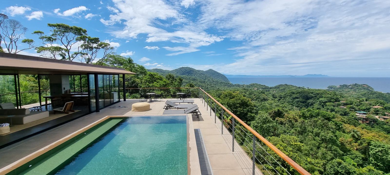 Área externa 7 — São Pedro, Guarujá, à venda, Casa