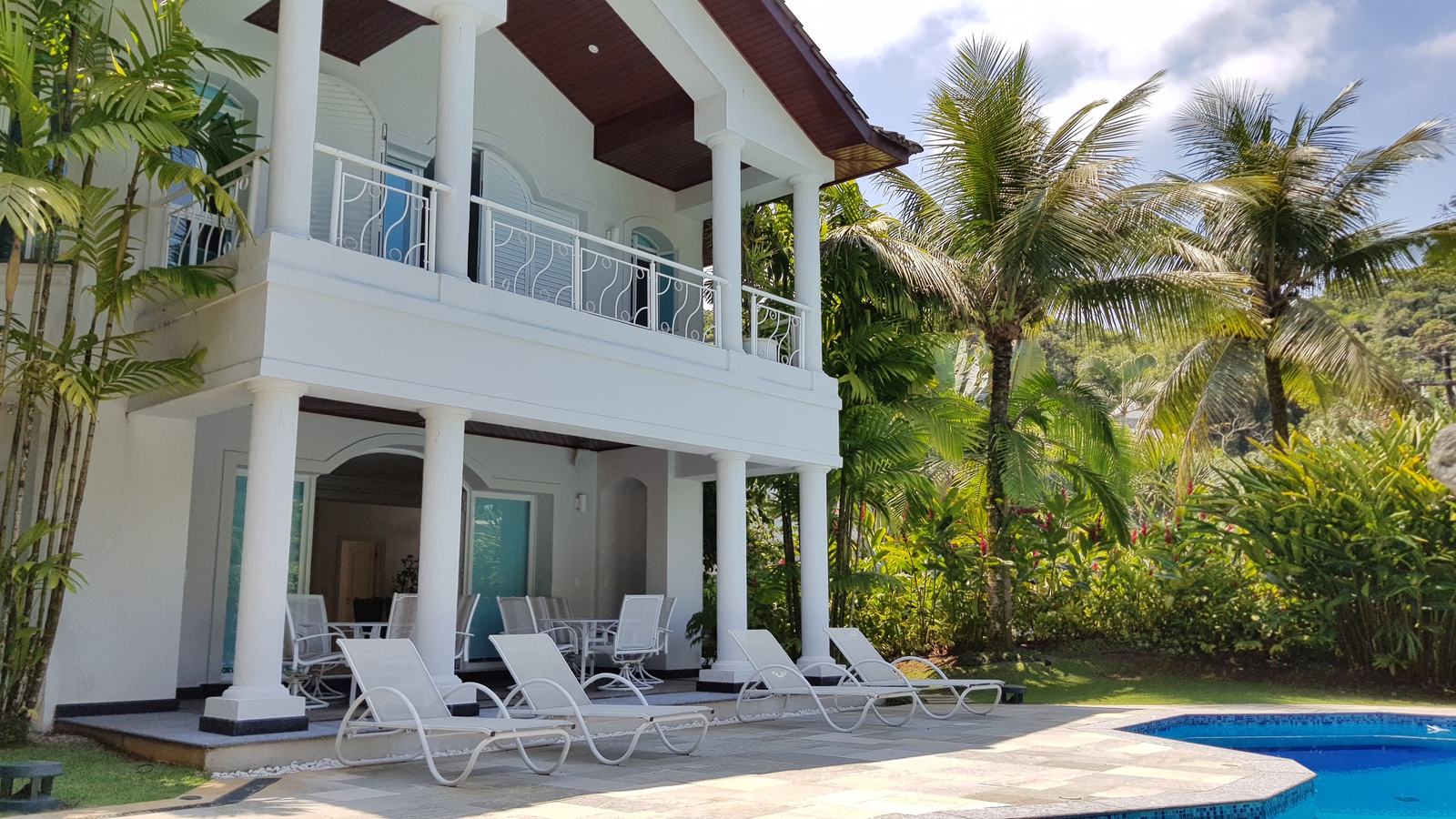 Área externa 11 — São Pedro, Guarujá, à venda e para locação, Casa