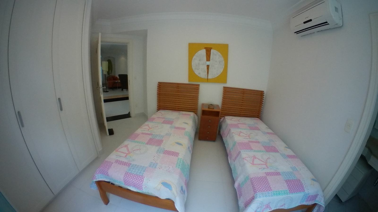 Suíte 8 — São Pedro, Guarujá, à venda e para locação, Casa