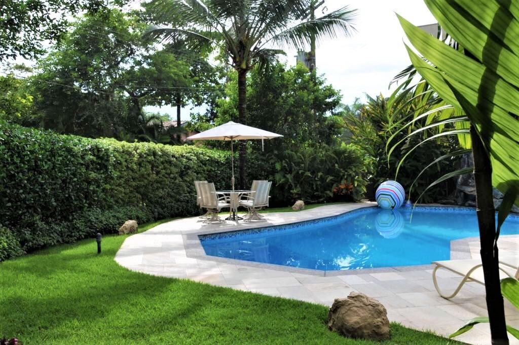 Foto 1 — São Pedro, Guarujá, à venda e para locação, Casa