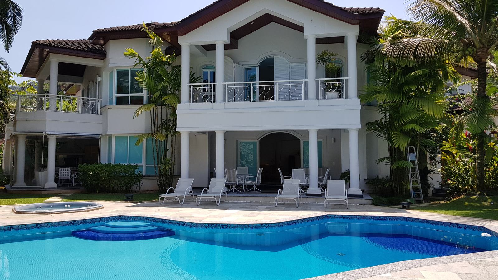 Área externa 13 — São Pedro, Guarujá, à venda e para locação, Casa